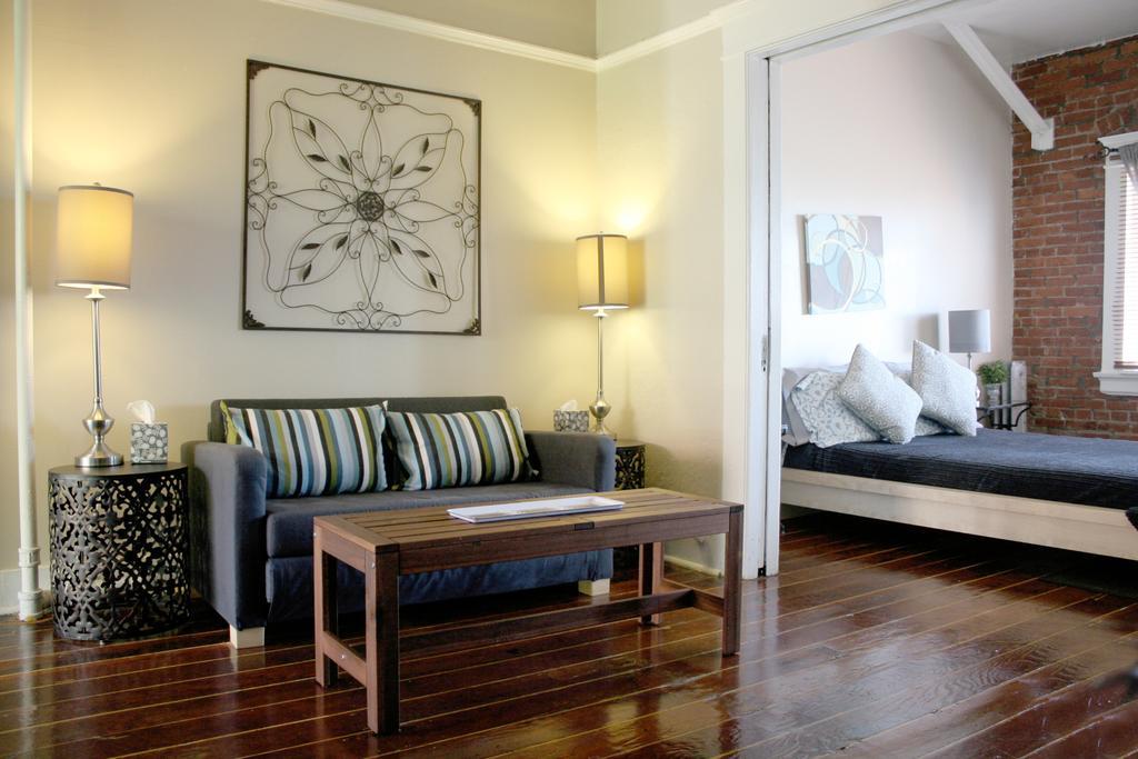Hotel Ellison 3*